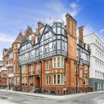 fancy-living-around-the-corner-from-harrods-with-2.6-million-to-spend?-then-this-elegant-two-bed-apartment-is-for-you