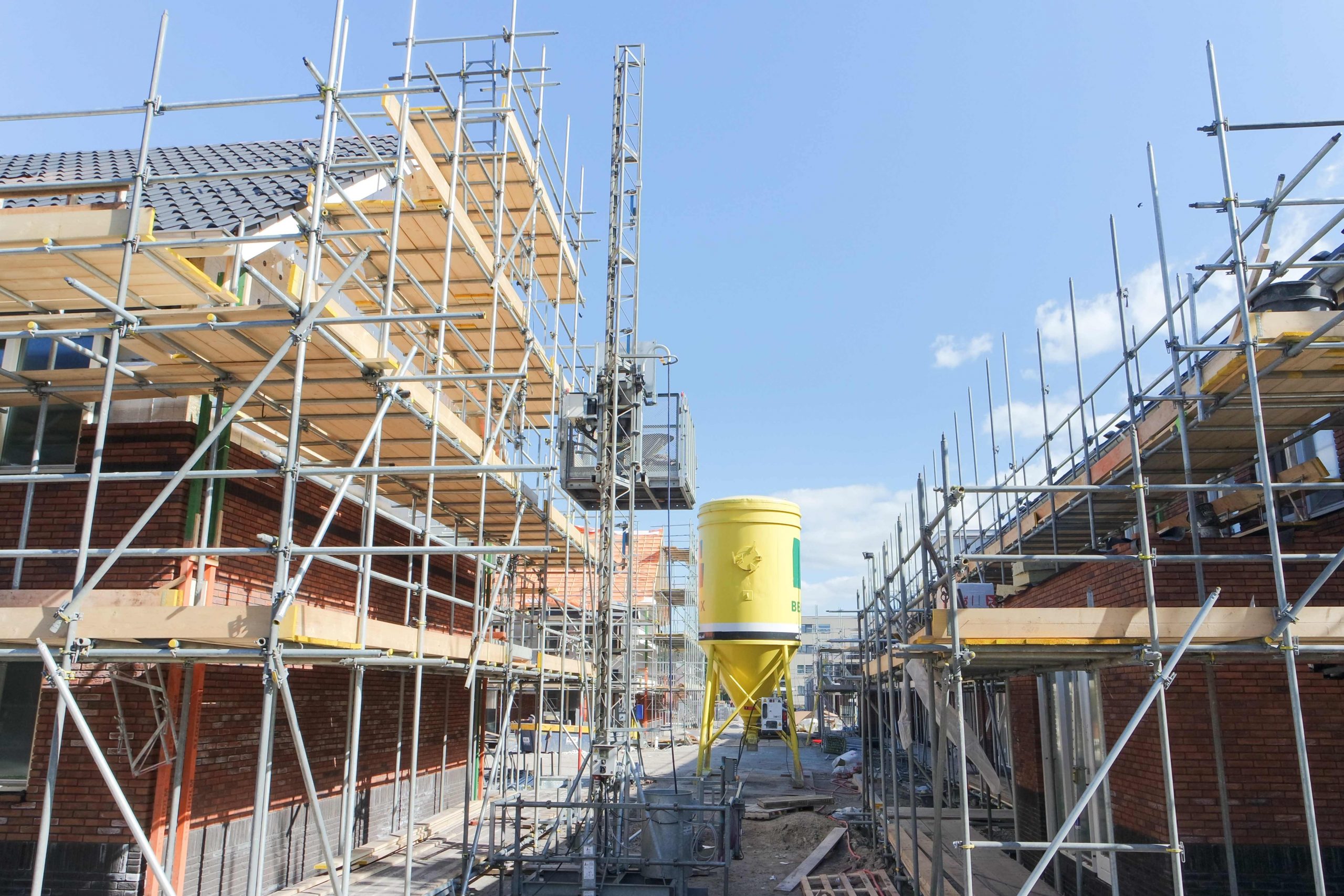 new-build-house-prices-drop-in-most-regions-amid-affordability-concerns